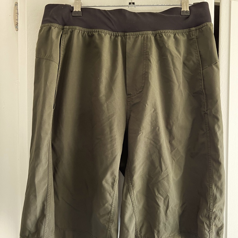 Lululemon shorts, size medium